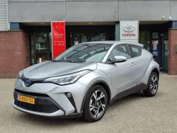 Grijs Gebruikt 2023 Toyota C-HR SUV | € 25.400 (Goede deal)
