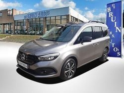 Grijs Nieuw 2024 Mercedes EQT200 MPV | € 25.900