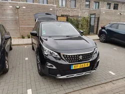 Zwart Gebruikt 2017 Peugeot 3008 MPV | € 12.499 (Iets duurder)