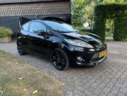 Zwart Gebruikt 2011 Ford Fiesta Metall Hatchback | € 4.995 (Eerlijke prijs)