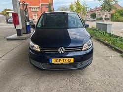 Blauw Gebruikt 2011 VW Touran MPV | € 6.950 (Goede deal)