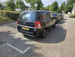 Zwart Gebruikt 2010 Opel Zafira Edition MPV | € 3.250 (Eerlijke prijs)