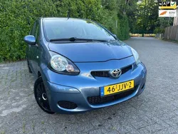 Blauw Gebruikt 2009 Toyota Aygo Comfort Hatchback | € 1.950 (Goede deal)