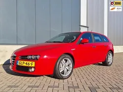 Rood Gebruikt 2010 Alfa Romeo 159 Distinctive Stationwagen | € 12.950