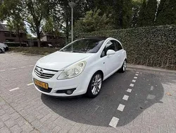 Wit Gebruikt 2008 Opel Corsa Cosmo Hatchback | € 3.495 (Eerlijke prijs)