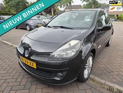 Zwart Gebruikt 2007 Renault Clio II Initiale Hatchback | € 2.999 (Iets duurder)