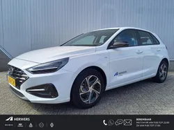 Wit Gebruikt 2023 Hyundai i30 Comfort Hatchback | € 19.435 (Goede deal)