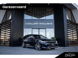 Zwart, metallic lak Gebruikt 2024 BMW 330 M Sport Stationwagen | € 51.495 (Iets duurder)