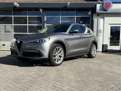 Grijs Gebruikt 2017 Alfa Romeo Stelvio SUV | € 24.240 (Eerlijke prijs)
