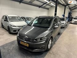 Grijs Gebruikt 2019 VW Touran Highline MPV | € 15.950 (Super prijs)