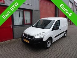 Wit Gebruikt 2018 Peugeot Partner Premium Van | € 7.990 (Goede deal)