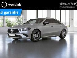 Grijs Gebruikt 2022 Mercedes CLA180 Luxury Sedan | € 32.350 (Eerlijke prijs)