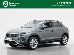 Grijs Gebruikt 2025 VW T-Roc Business SUV | € 37.945 (Eerlijke prijs)
