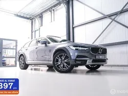 Grijs Gebruikt 2017 Volvo V90 CC Pro Stationwagen | € 29.990
