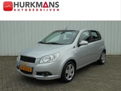 Grijs, metallic lak Gebruikt 2009 Chevrolet Aveo Hatchback | € 2.917 (Duur)