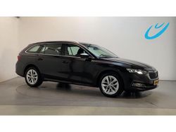 Zwart Gebruikt 2021 Skoda Octavia Business Line Stationwagen | € 16.750 (Eerlijke prijs)