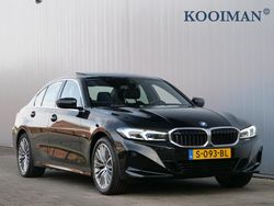 Zwart Gebruikt 2023 BMW 320 Sedan | € 35.845 (Eerlijke prijs)