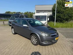 Grijs Gebruikt 2004 Opel Astra Enjoy Hatchback | € 1.250 (Eerlijke prijs)
