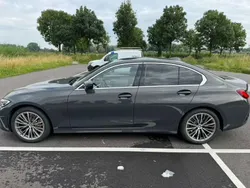 Grijs Gebruikt 2020 BMW 330 Sedan | € 36.000 (Eerlijke prijs)