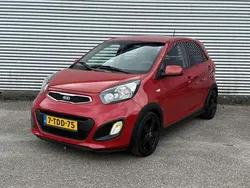 Rood Gebruikt 2014 Kia Picanto Hatchback | € 6.950 (Eerlijke prijs)