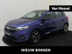 Blauw, metallic lak Nieuw 2025 Dacia Sandero Journey Hatchback | € 22.940 (Eerlijke prijs)