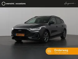 Grijs Gebruikt 2024 Ford Focus ST-Line Stationwagen | € 29.635 (Eerlijke prijs)