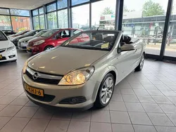 Grijs Gebruikt 2009 Opel Astra Cabriolet Enjoy Cabriolet | € 5.450 (Eerlijke prijs)