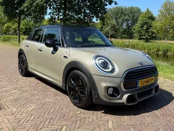 Grijs Gebruikt 2018 Mini Cooper Hatchback | € 17.950 (Eerlijke prijs)