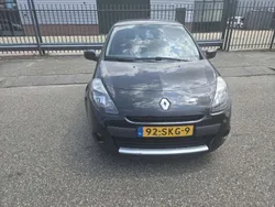 Zwart Gebruikt 2012 Renault Clio IV Collection Hatchback | € 1.750 (Eerlijke prijs)