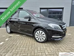 Zwart Gebruikt 2016 Mercedes B250e MPV | € 10.900 (Super prijs)