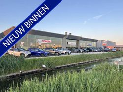 Blauw Gebruikt 2021 Toyota Yaris Hybrid Hatchback | € 18.900 (Eerlijke prijs)