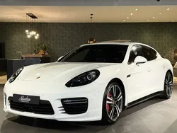 Wit, metallic lak Gebruikt 2016 Porsche Panamera Sedan | € 48.950
