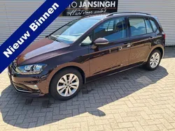 Rood, metallic lak Gebruikt 2018 VW Golf Sportsvan Comfortline MPV | € 19.495 (Duur)