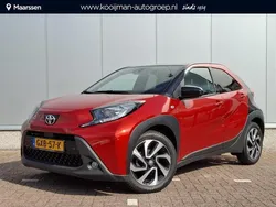 Rood Gebruikt 2023 Toyota Aygo Pulse Hatchback | € 18.950 (Iets duurder)