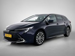 Blauw Gebruikt 2024 Toyota Corolla Hybrid Stationwagen | € 30.945 (Iets duurder)