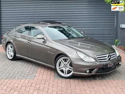 , metallic lak Gebruikt 2005 Mercedes CLS55 AMG AMG Sedan | € 17.990
