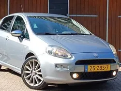 Grijs Gebruikt 2012 Fiat Punto Sport Hatchback | € 4.250 (Eerlijke prijs)