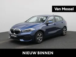 Blauw Gebruikt 2021 BMW 118 Basis Hatchback | € 23.400 (Goede deal)