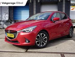Rood Gebruikt 2015 Mazda 2 Hatchback | € 8.495 (Eerlijke prijs)