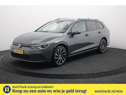 Grijs Gebruikt 2022 VW Golf VIII Business Stationwagen | € 23.845 (Eerlijke prijs)
