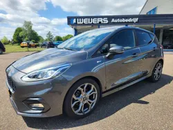 Grijs Gebruikt 2019 Ford Fiesta ST-Line Hatchback | € 11.945 (Eerlijke prijs)
