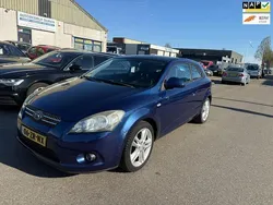 Blauw Gebruikt 2008 Kia ProCeed 2 Hatchback | € 2.999 (Eerlijke prijs)