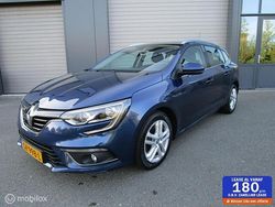 Blauw Gebruikt 2018 Renault Mégane GrandTour Zen Stationwagen | € 10.750 (Eerlijke prijs)