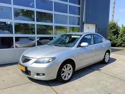 Grijs Gebruikt 2007 Mazda 3 Sedan | € 2.650 (Eerlijke prijs)