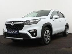 Wit, metallic lak Nieuw 2025 Suzuki SX4 S-Cross Style SUV | € 35.445 (Eerlijke prijs)