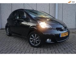 Zwart Gebruikt 2011 Toyota Aygo Hatchback | € 4.499 (Eerlijke prijs)