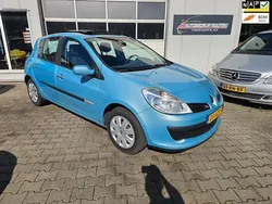 Blauw Gebruikt 2009 Renault Clio R.S. Rip Curl Hatchback | € 1.950 (Eerlijke prijs)