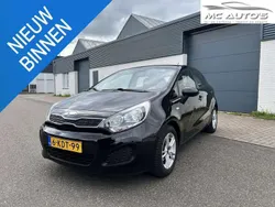 Zwart Gebruikt 2013 Kia Rio Comfort Hatchback | € 5.450 (Eerlijke prijs)