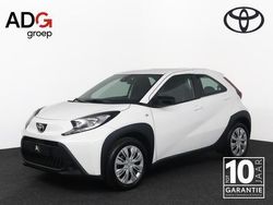 Wit Gebruikt 2025 Toyota Aygo Play Hatchback | € 23.150 (Eerlijke prijs)