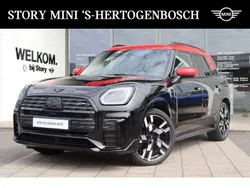 Midnight black ii (donker zwart metallic) Gebruikt 2025 Mini Countryman SUV | € 54.750 (Eerlijke prijs)